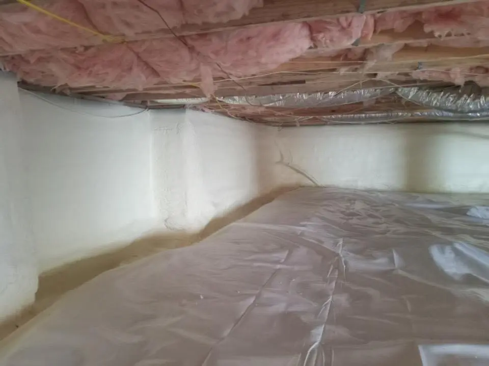 Crawl space encapsulation with closed-cell spray foam for Roof Maintenance in Paducah